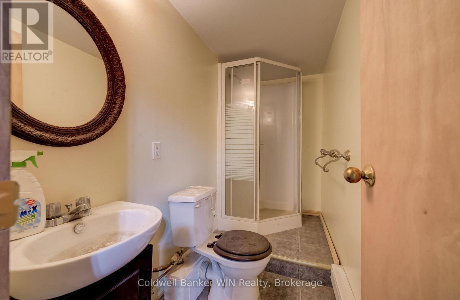 392172 GREY ROAD 109 - 26