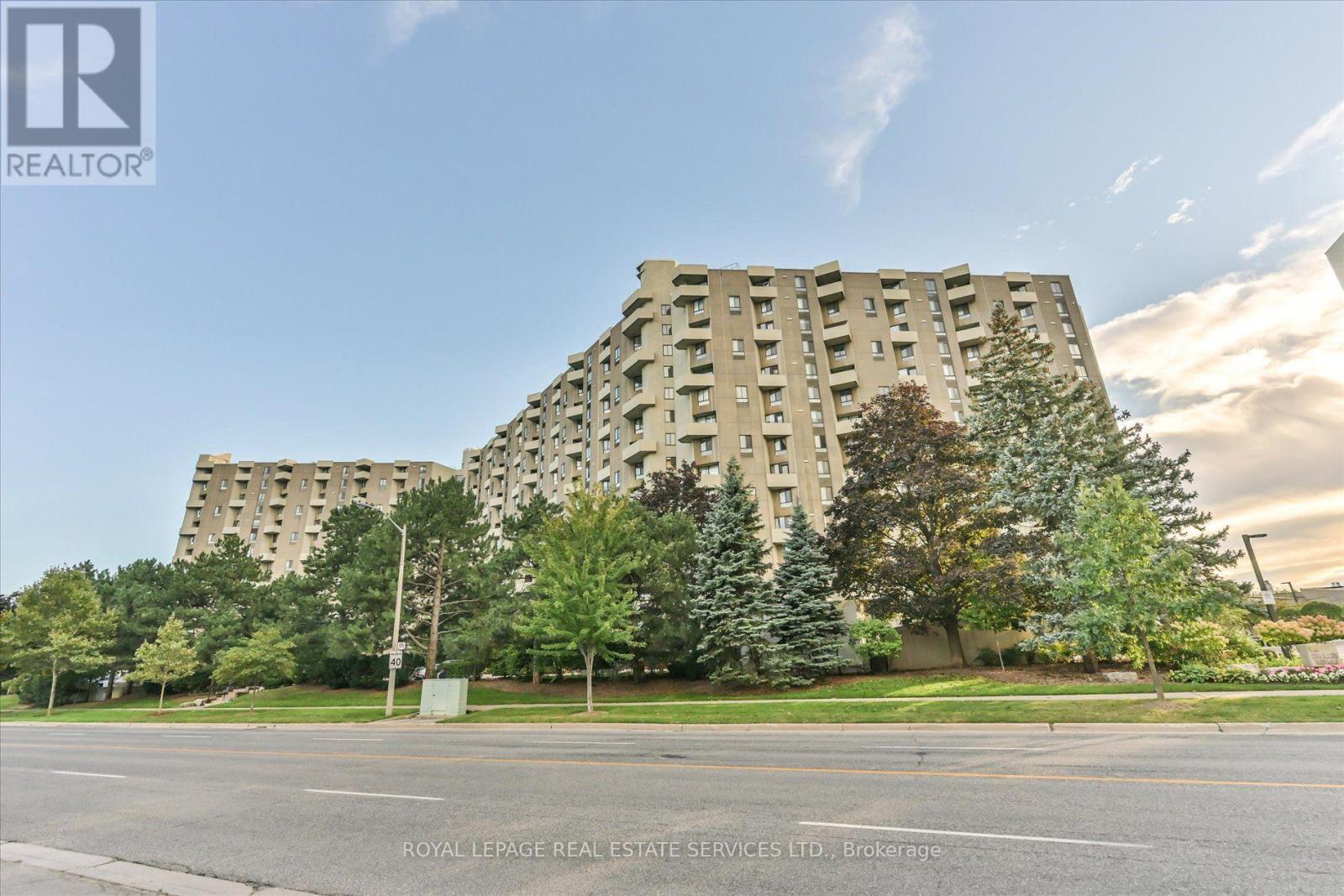 E1 - 284 MILL ROAD, Toronto (Markland Wood) — photo 2