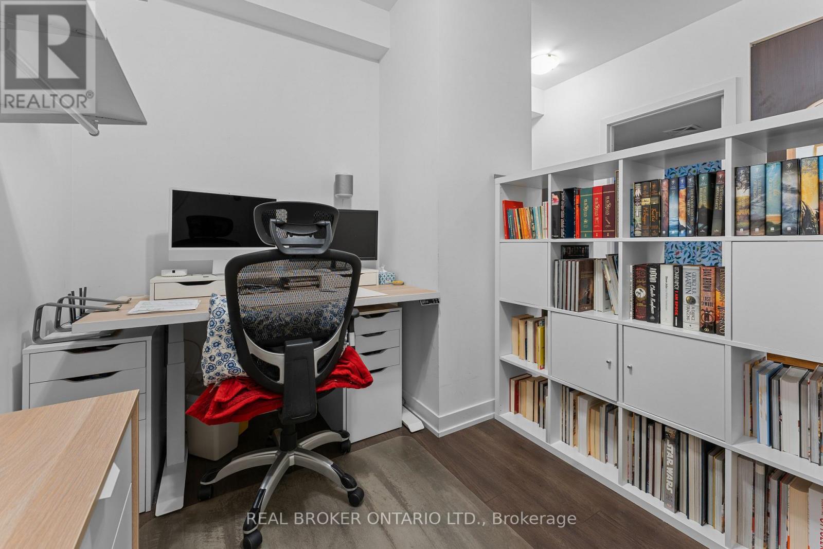 #405 10 PARK LAWN ROAD - 11