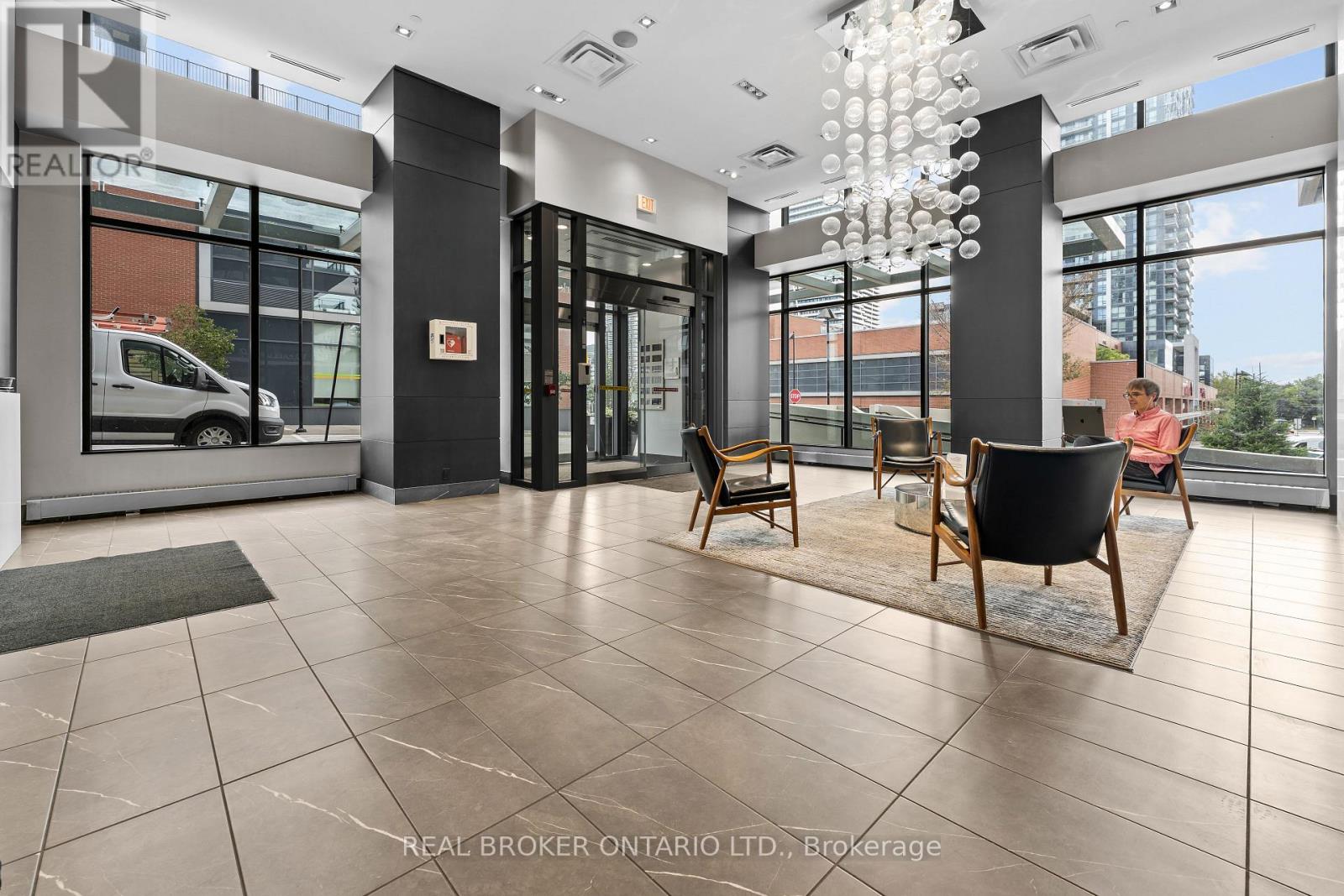 #405 10 PARK LAWN ROAD - 20