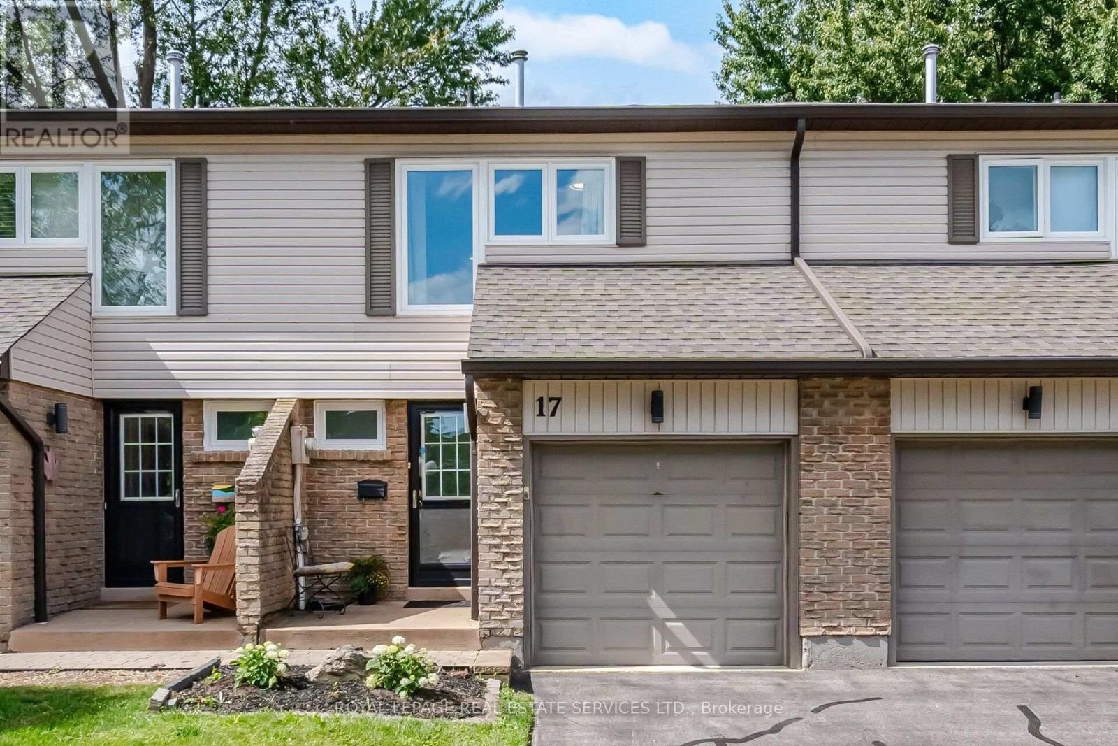 17 - 2411 SOVEREIGN STREET, Oakville (BR Bronte) — photo 2