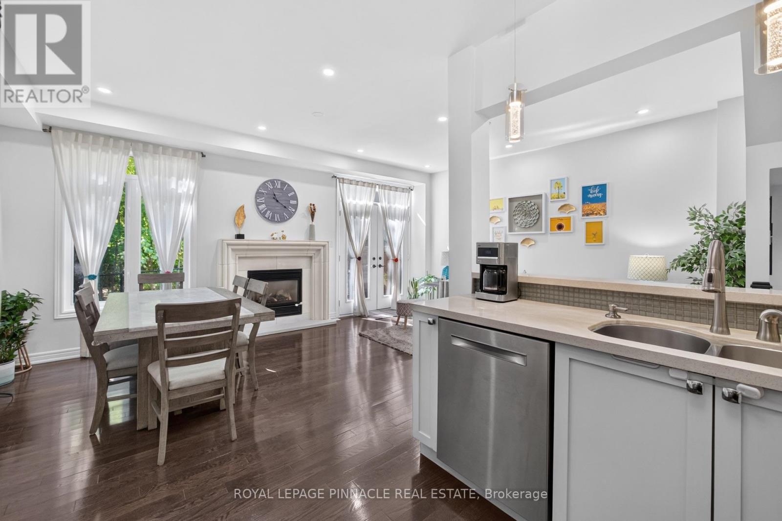 #13 2254 ROCKINGHAM DRIVE - 15