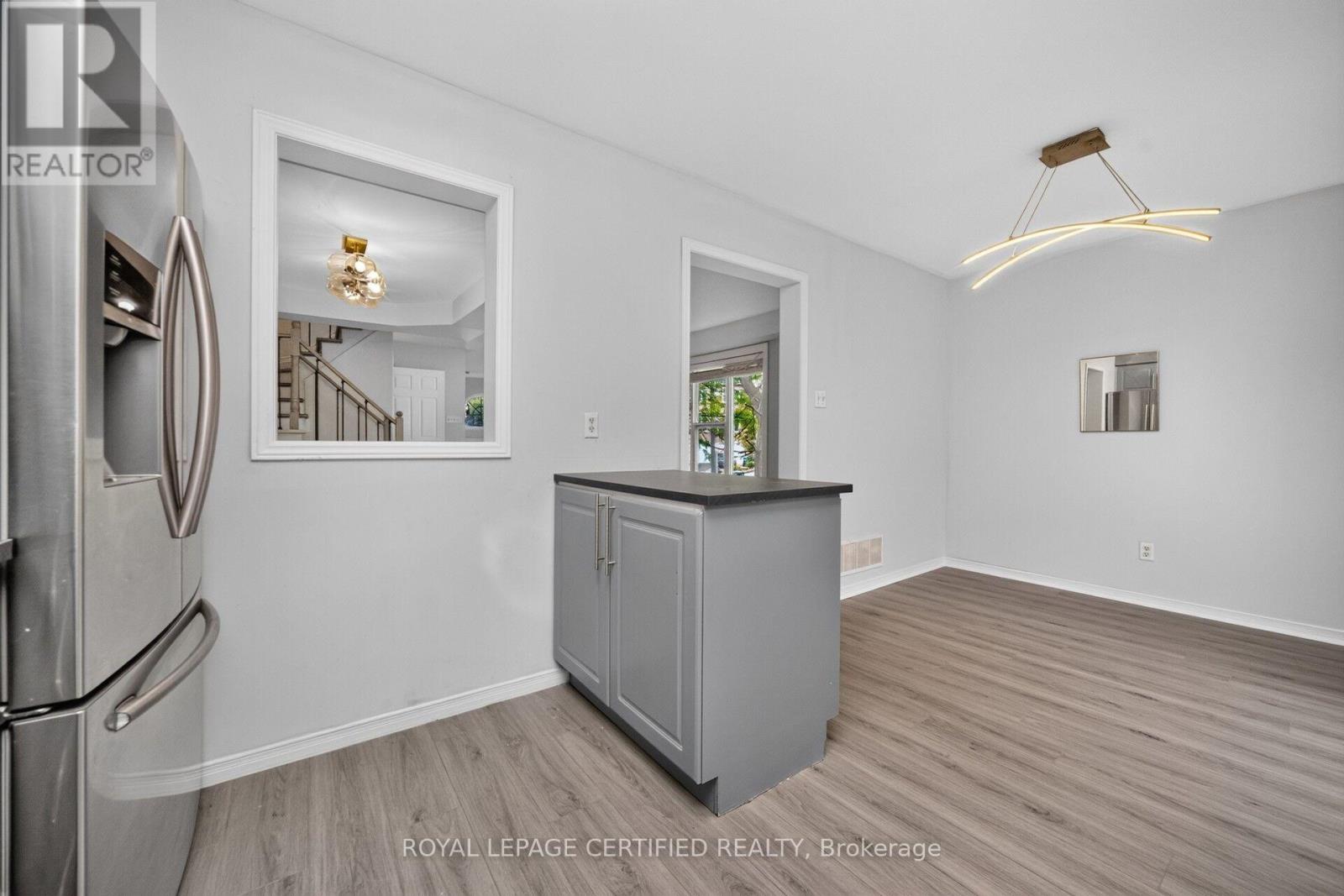 23 PROVINCIAL PLACE - 18