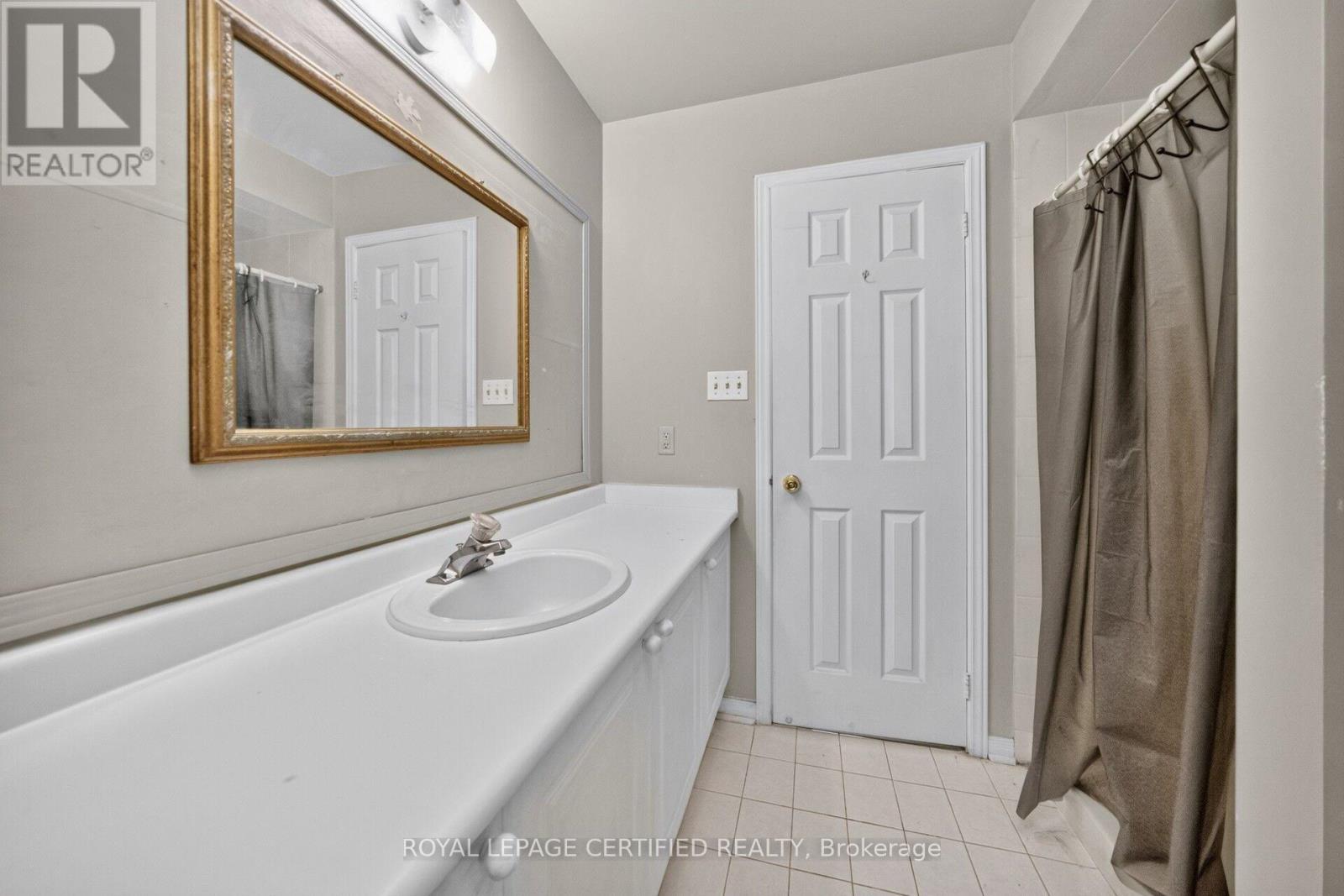 23 PROVINCIAL PLACE - 28