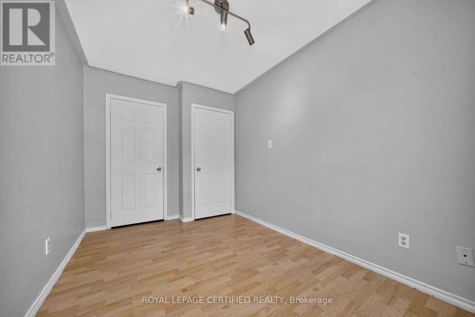 23 PROVINCIAL PLACE - 34