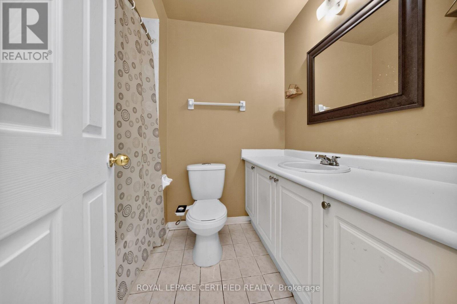 23 PROVINCIAL PLACE - 35