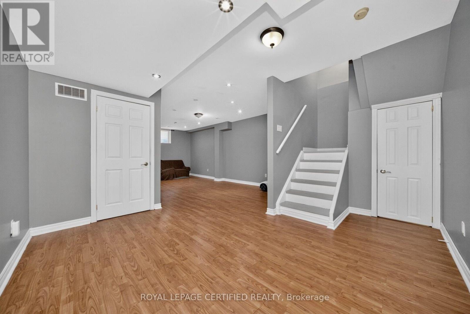 23 PROVINCIAL PLACE - 39