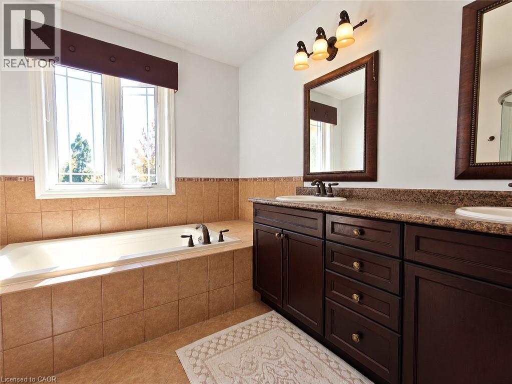26 WILKIE Crescent, Guelph — photo 12