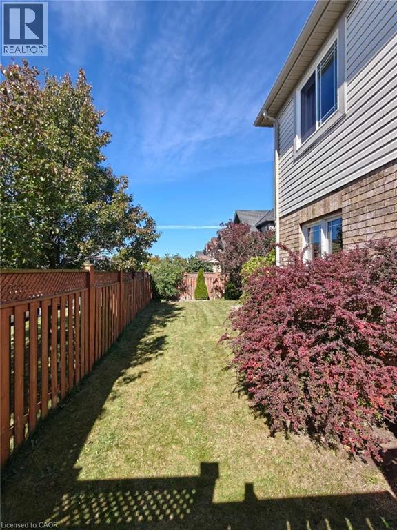 26 WILKIE Crescent — photo 2