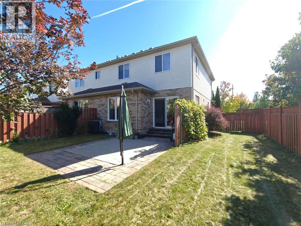 26 WILKIE Crescent — photo 3