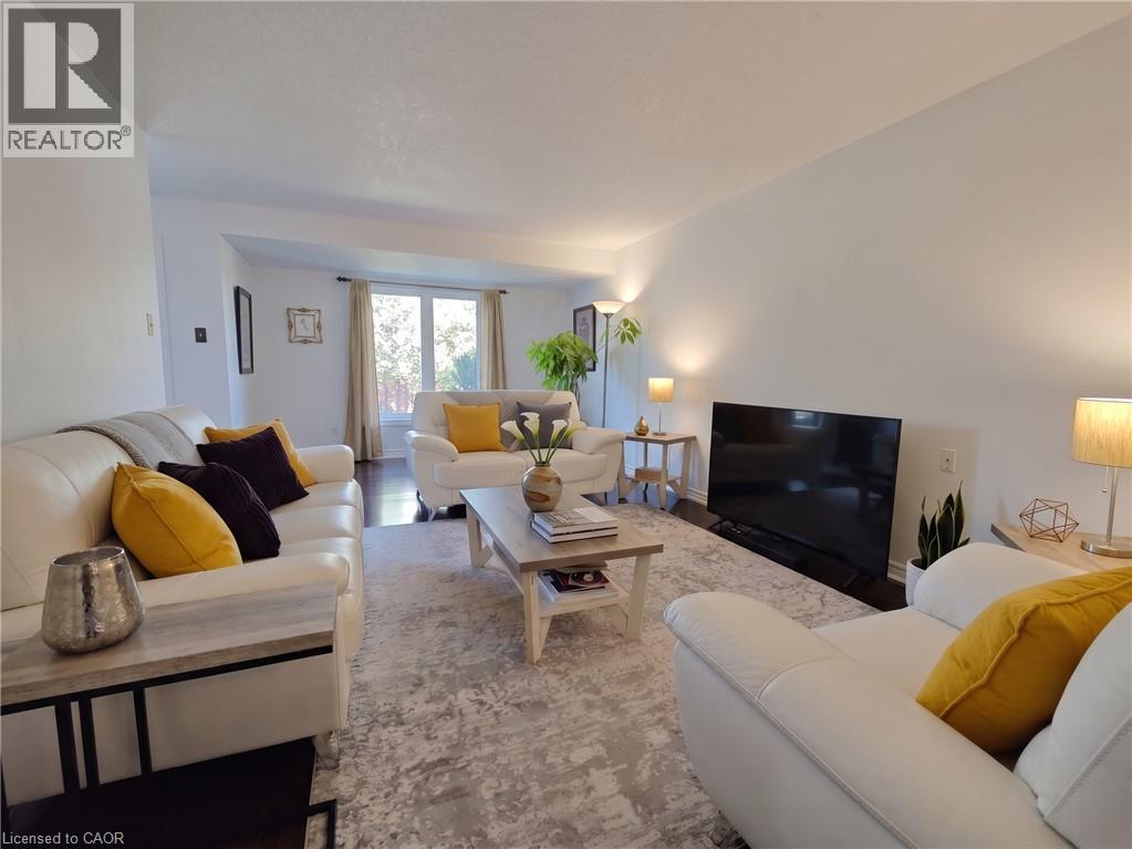 26 WILKIE Crescent, Guelph — photo 4