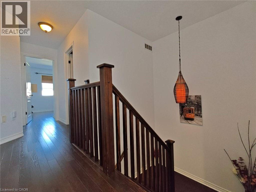 26 WILKIE Crescent, Guelph — photo 8