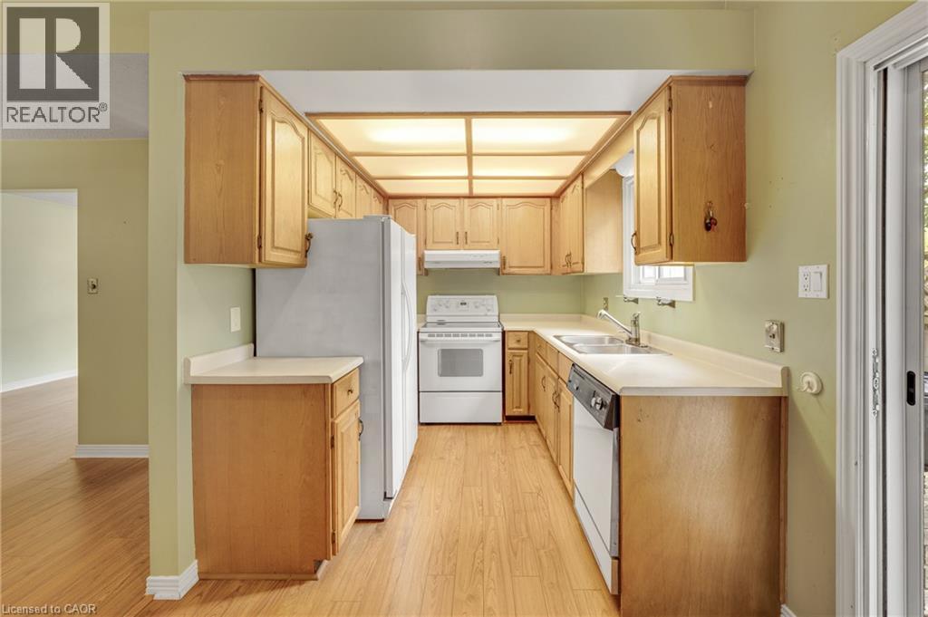 1091 STEPHENSON Drive W - 13