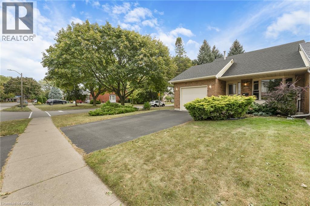 1091 STEPHENSON Drive W - 2