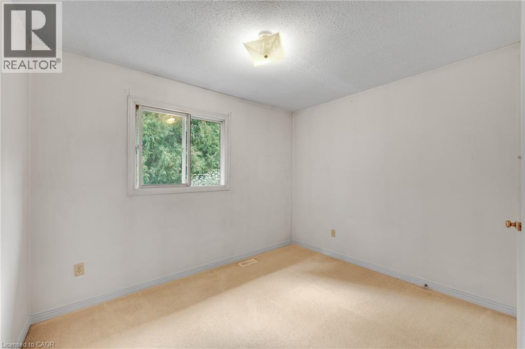 1091 STEPHENSON Drive W - Image 20