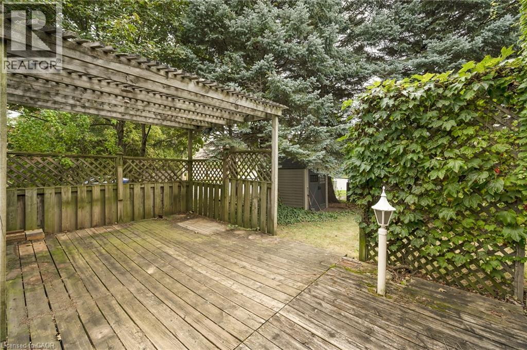1091 STEPHENSON Drive W - Image 28