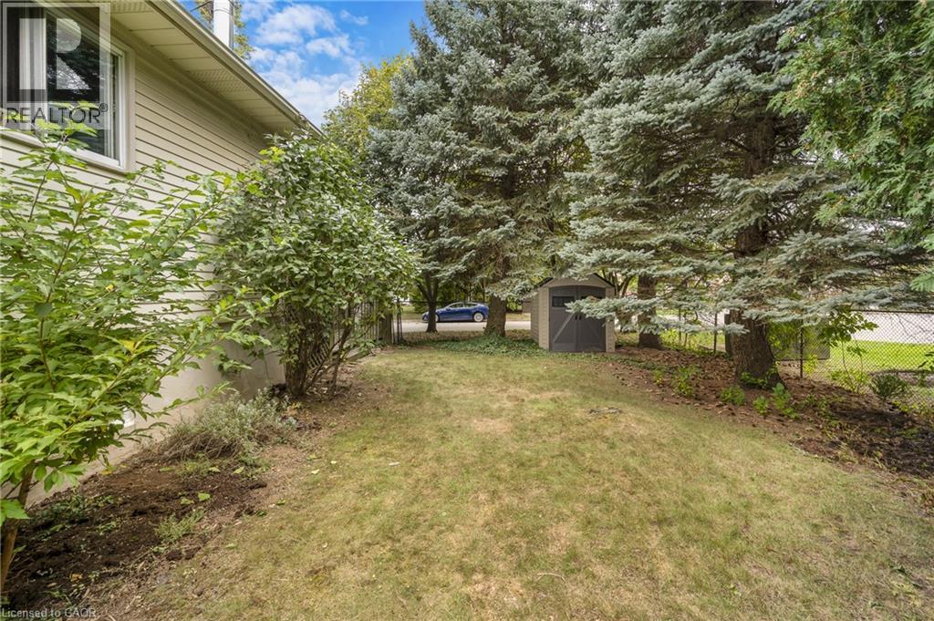 1091 STEPHENSON Drive W - Image 30