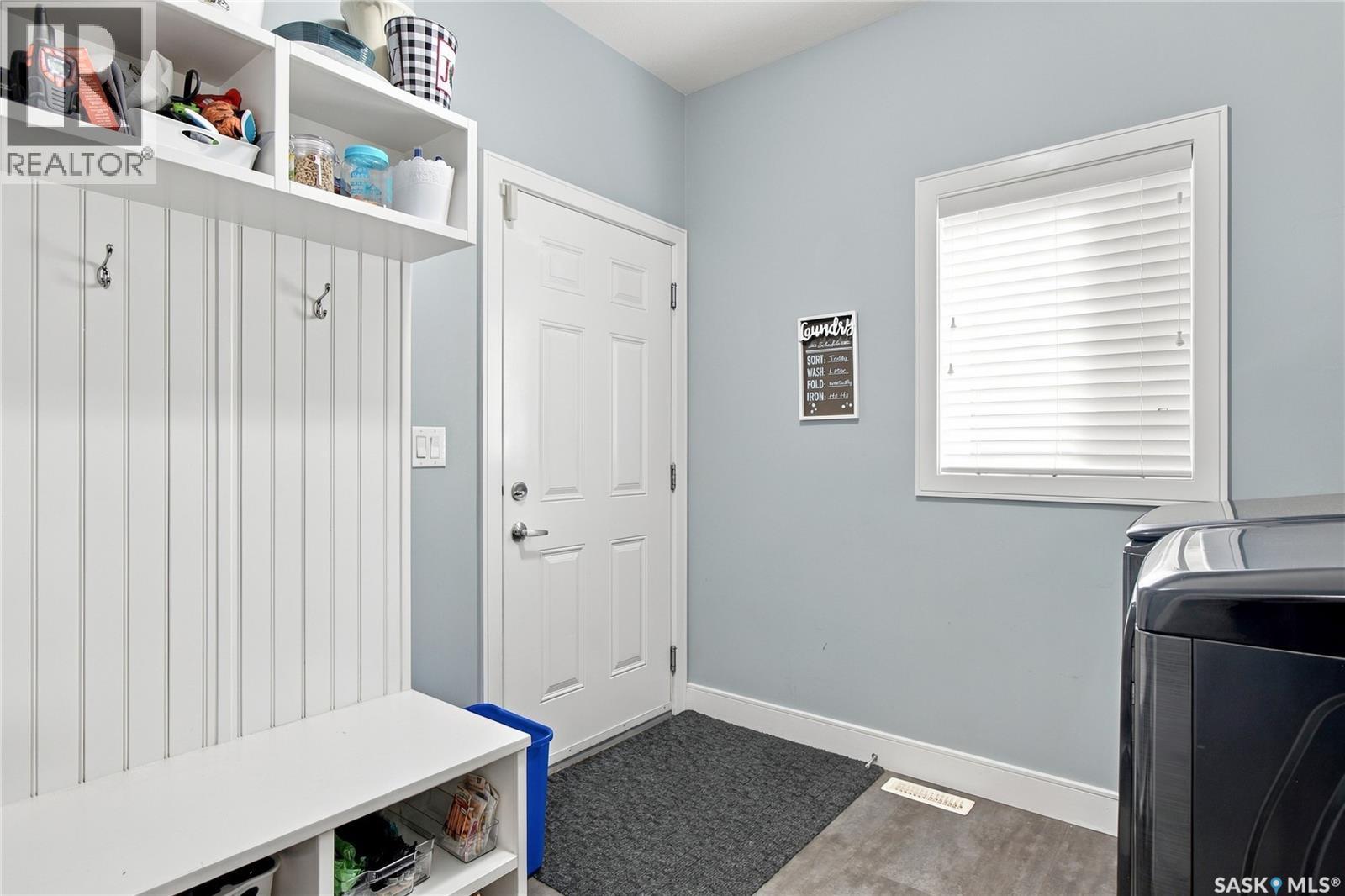 105 Cowan CRESCENT - 5