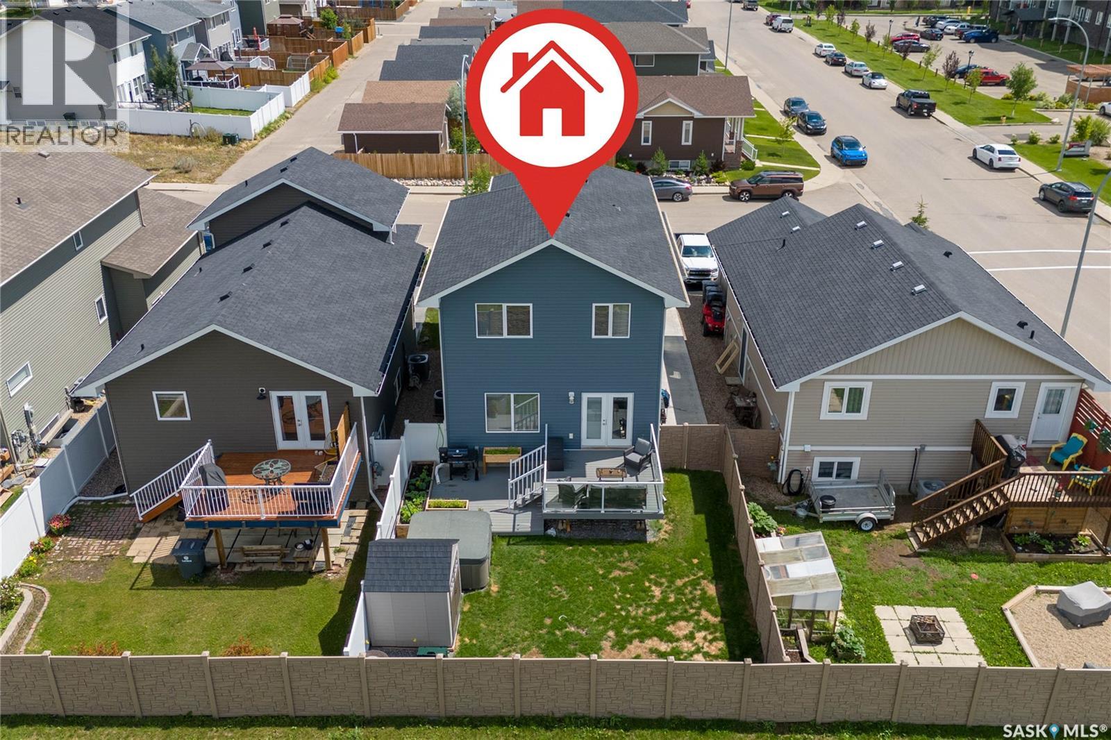 105 Cowan CRESCENT - 43
