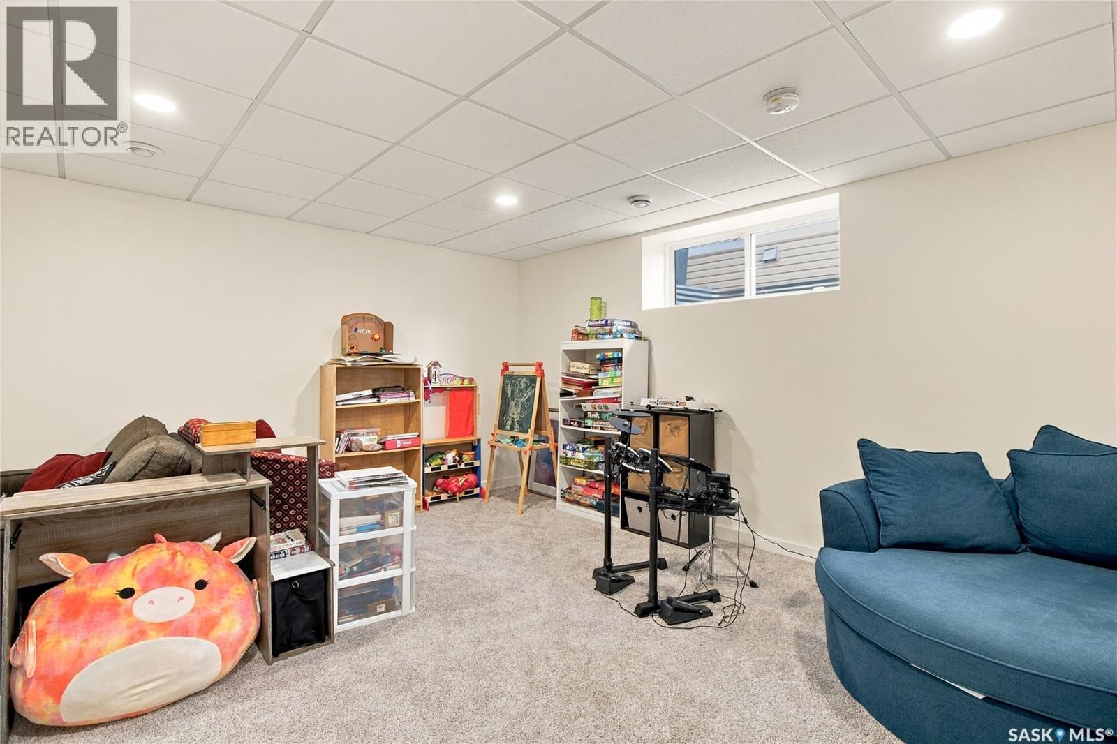 105 Cowan CRESCENT - 29