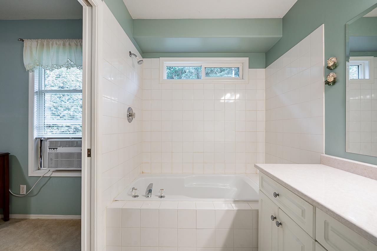 225 BALSAM AVENUE, Harrison Hot Springs, Harrison Hot Springs
