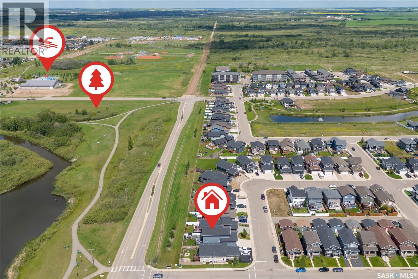 105 Cowan CRESCENT - 40