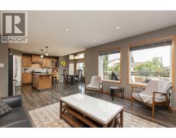 4pc Bathroom - 242 Heritage Circle W, Lethbridge, AB T1K7H8 Photo 9