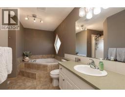 242 Heritage Circle W, Lethbridge, AB T1K7H8 Photo 19