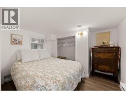 741 Cowper St, Saanich, BC V9A2G1 Photo 31