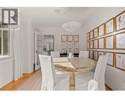Living room - 741 Cowper St, Saanich, BC V9A2G1 Photo 8