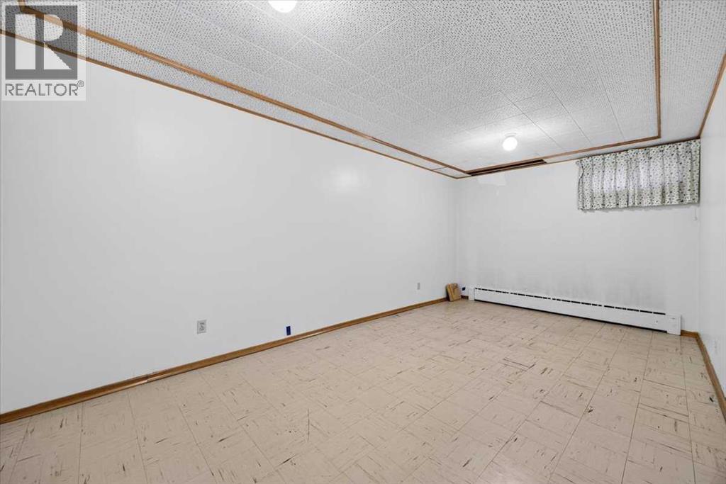 5007 14A Street SW - Image 38
