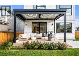 208 Crestmont Drive Sw, Calgary, AB T3B1G8 Photo 36
