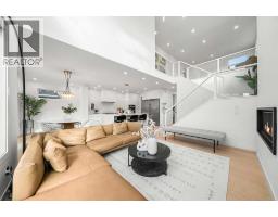 5pc Bathroom - 208 Crestmont Drive Sw, Calgary, AB T3B1G8 Photo 9