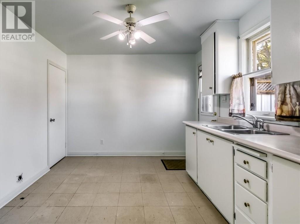 35a Fir Street — photo 22