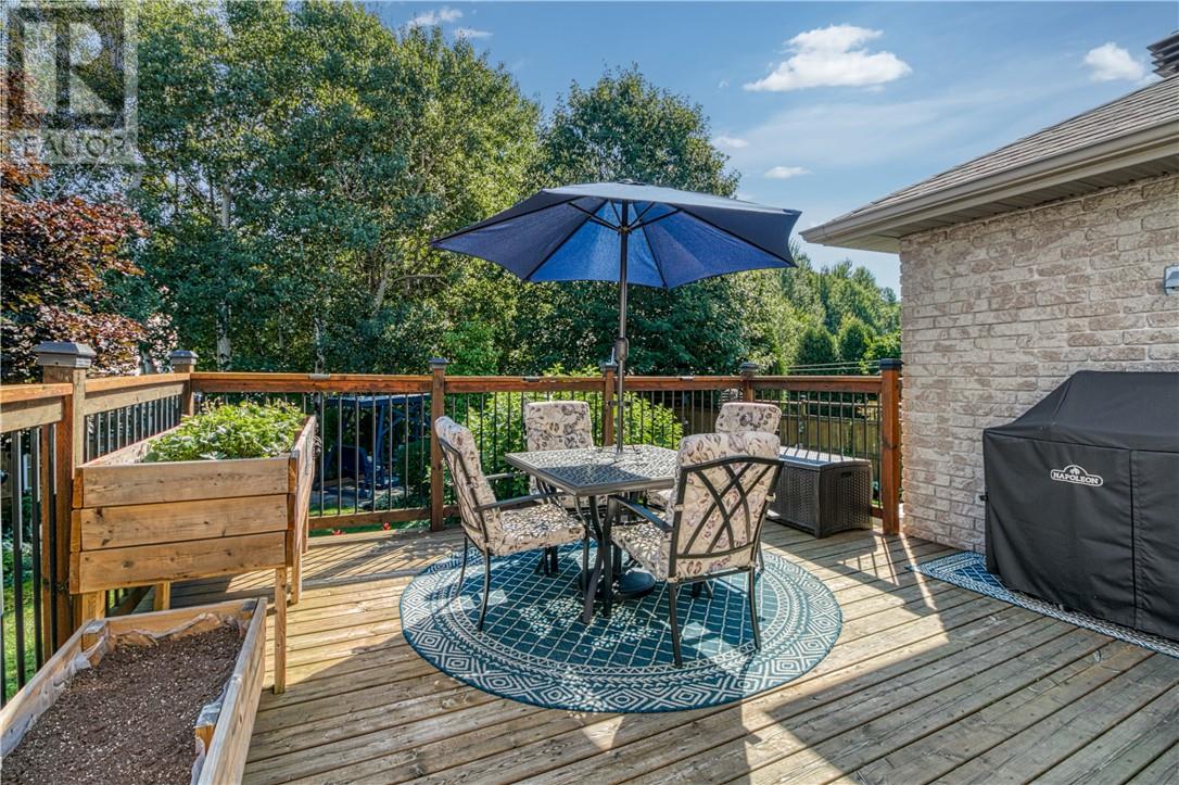 2 Fairmount Drive, Greater Sudbury — photo 4