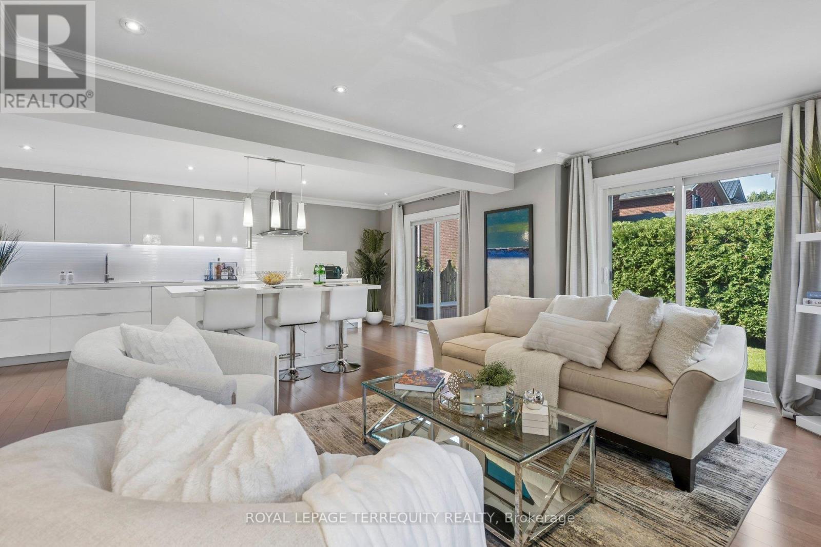 10 SCARBORO AVENUE - 20