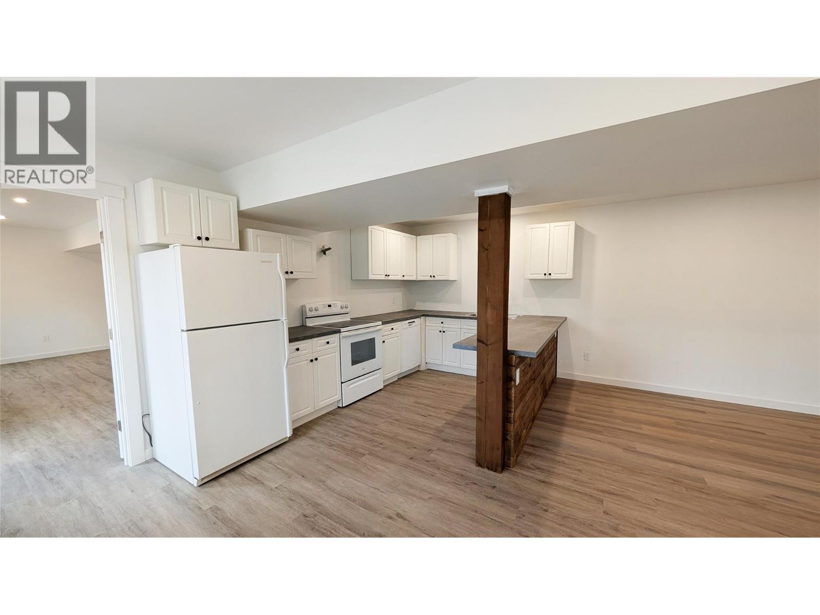 4811 CRESCENTWOOD Drive - 24