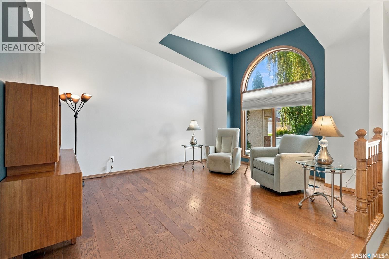 1122 Hurley WAY, Saskatoon — photo 4