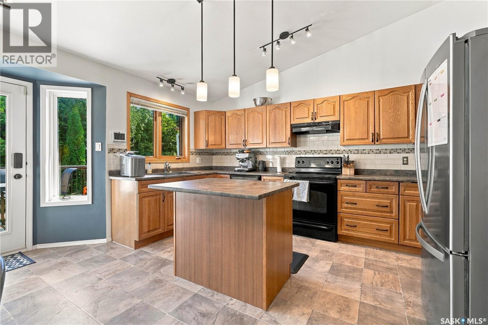 1122 Hurley WAY, Saskatoon — photo 6