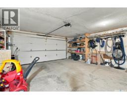 1122 Hurley Way, Saskatoon, SK S7N4J7 Photo 35