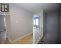 Family room - 1 - 627 Commissioners Road E, London South, ON N6C2T9 Photo 11