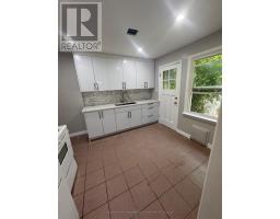 Primary Bedroom - 1 - 627 Commissioners Road E, London South, ON N6C2T9 Photo 8
