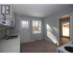 Bedroom 2 - 1 - 627 Commissioners Road E, London South, ON N6C2T9 Photo 9