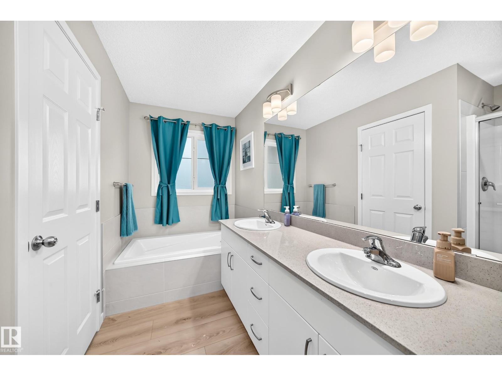 17550 63A ST NW - Image 38