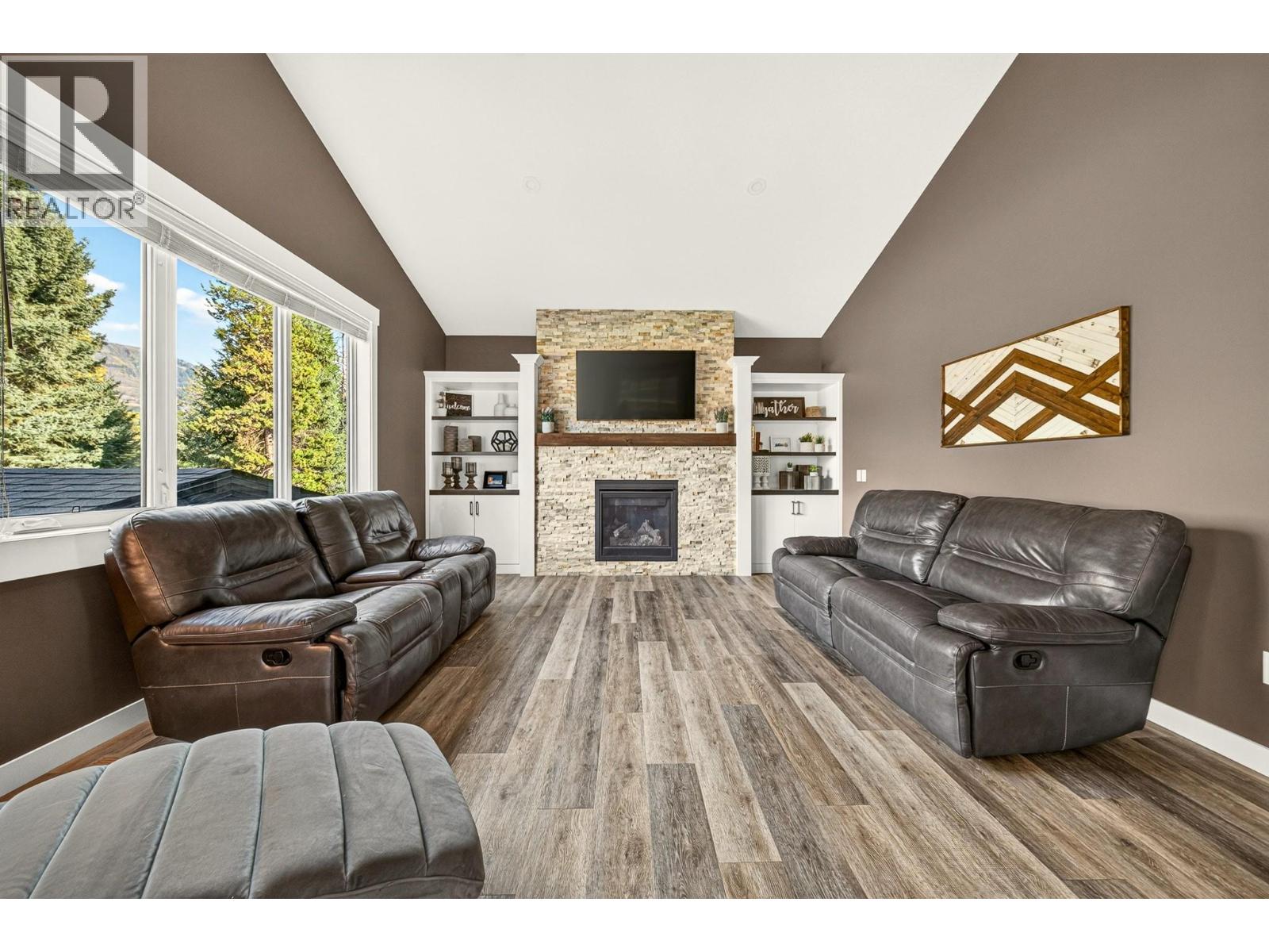 2141 Whiskey Jack Drive - Image 20