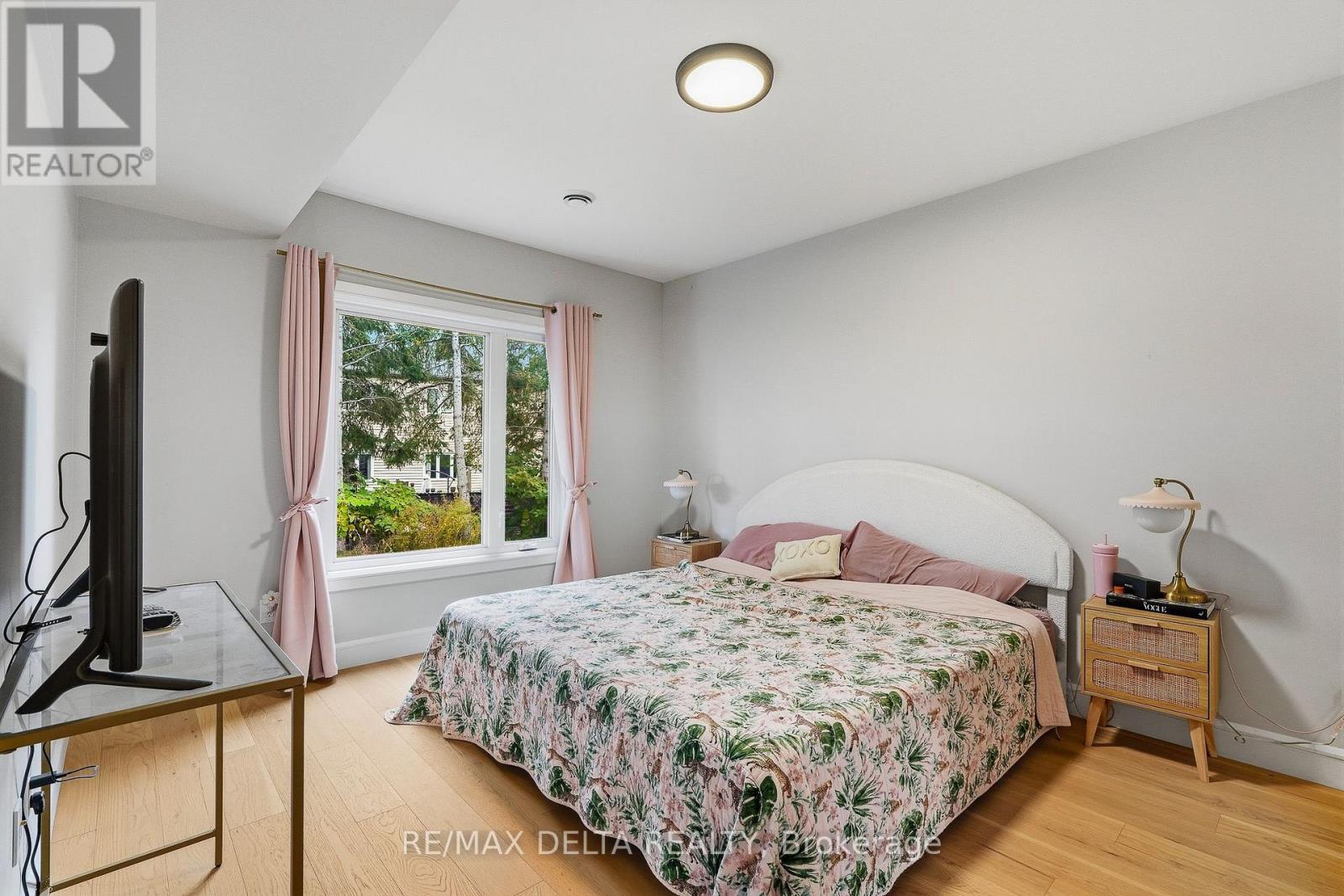 888 Chapman Street — photo 15