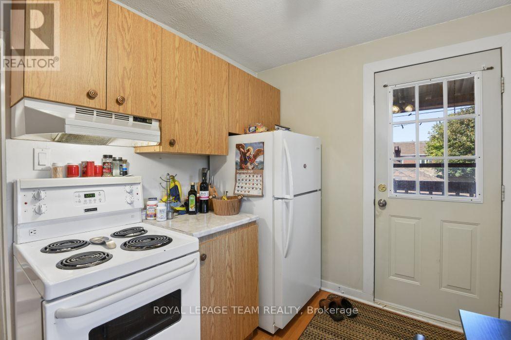 321 MONA AVENUE - 26