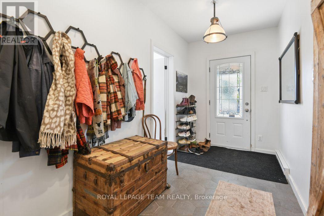321 MONA AVENUE - 4