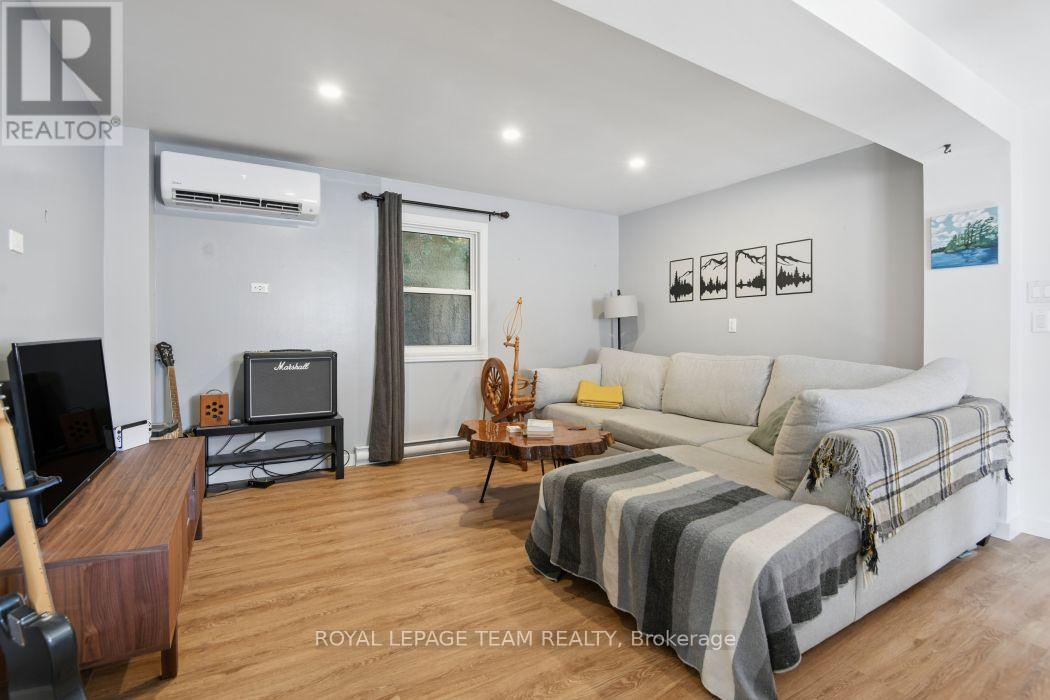 321 MONA AVENUE - 9