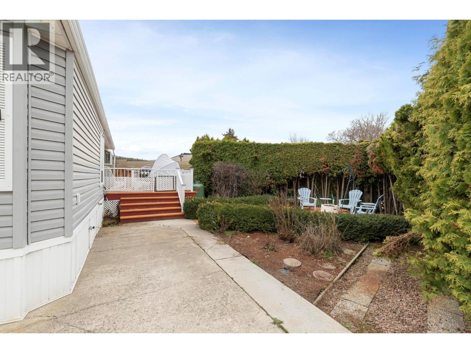 #25 415 Commonwealth Road - Image 17